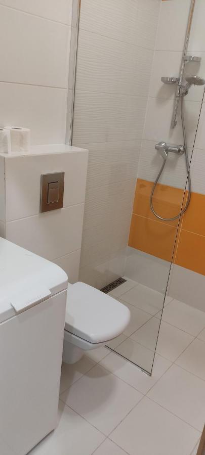 Be My Guest- Fontany Luxury Apartment Metro Wi-Fi Free Parking Zone Varsovia Exterior foto